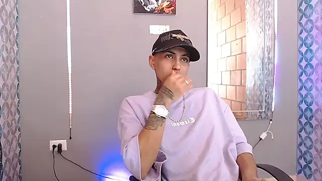 Liam lee online show from 05-09-26, 08:47