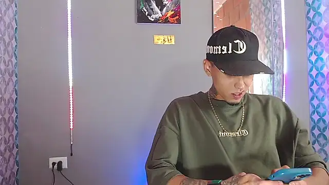 Liam lee online show from 05-15-26, 08:49
