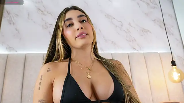 Snapshot of Annyy_Rosse chatting on 03-30-26, 05:52 Annyy Rosse online show from 03-30-26, 05:52