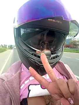 Snapshot of Juana_777 chatting on 11-10-25, 10:09 Juana 777 online show from 11-10-25, 10:09