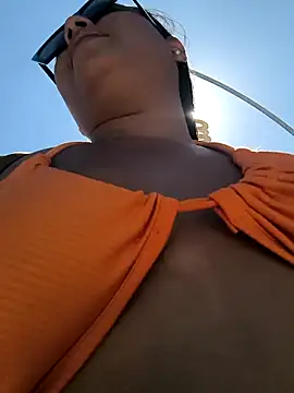 Francesca ferrari online show from 01-10-25, 04:09