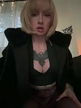 Snapshot of haileyhope_ chatting on 03-31-26, 04:18 haileyhope online show from 03-31-26, 04:18