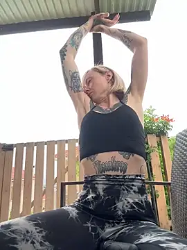 Snapshot of haileyhope_ chatting on 04-15-26, 10:44 haileyhope online show from 04-15-26, 10:44