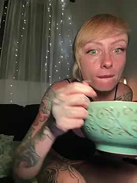 Snapshot of haileyhope_ chatting on 05-09-26, 05:51 haileyhope online show from 05-09-26, 05:51