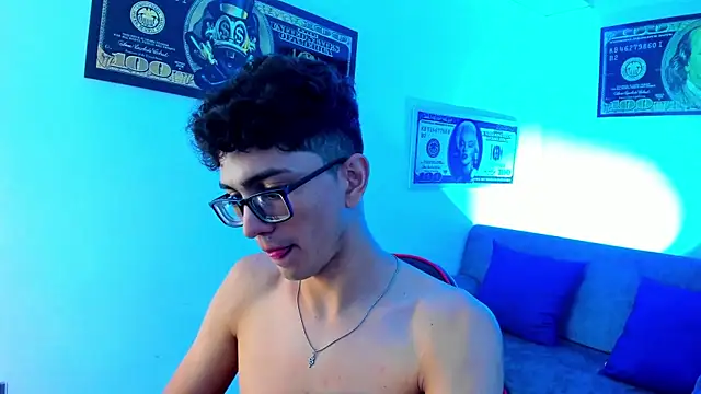 TylerWhite  online show from 01-05-25, 06:24