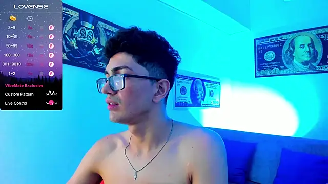 TylerWhite  online show from 01-05-25, 09:26