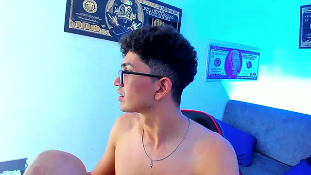 TylerWhite  online show from 01-07-25, 08:56