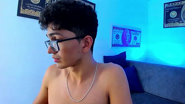 TylerWhite  online show from 01-13-25, 09:41