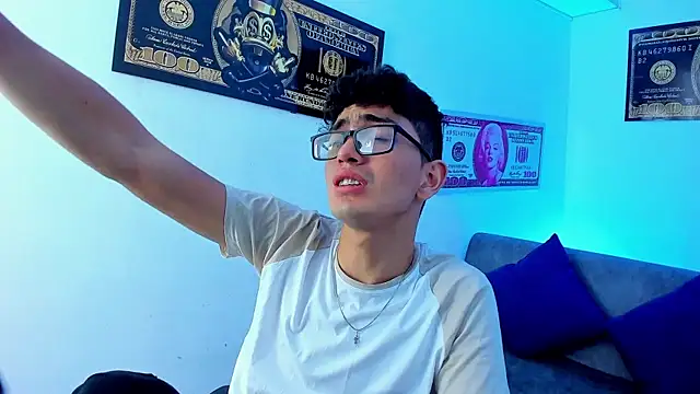 TylerWhite  online show from 01-21-25, 02:54
