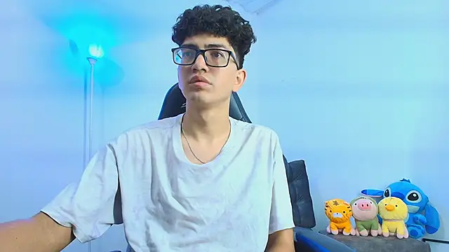 TylerWhite  online show from 10-07-25, 09:28