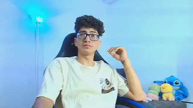 TylerWhite  online show from 10-08-25, 04:43