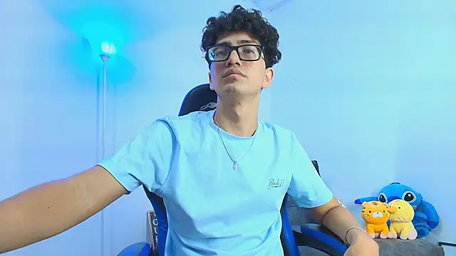 TylerWhite  online show from 10-23-25, 03:50