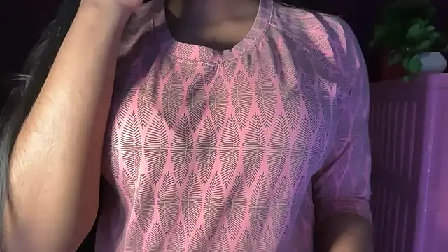 Snapshot of Kashish_11 chatting on 01-12-26, 01:22 Kashish 11 online show from 01-12-26, 01:22