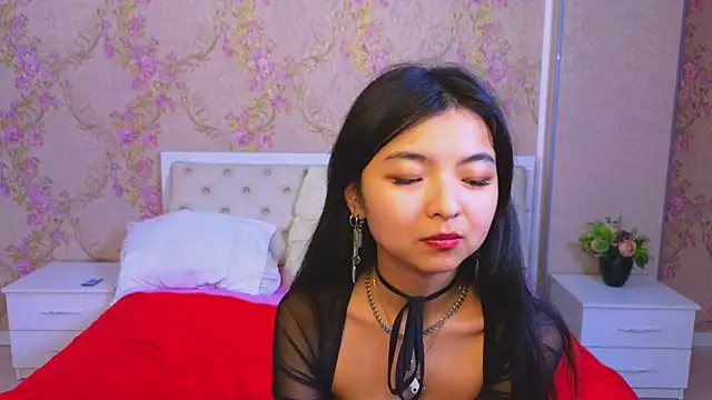 Snapshot of Shy_Kira chatting on 01-31-25, 03:55 Shy Kira online show from 01-31-25, 03:55