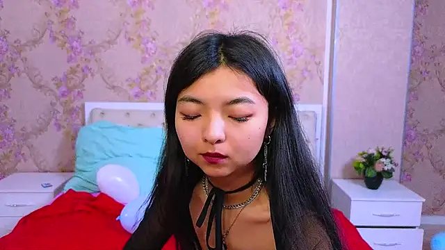 Snapshot of Shy_Kira chatting on 02-02-25, 12:46 Shy Kira online show from 02-02-25, 12:46