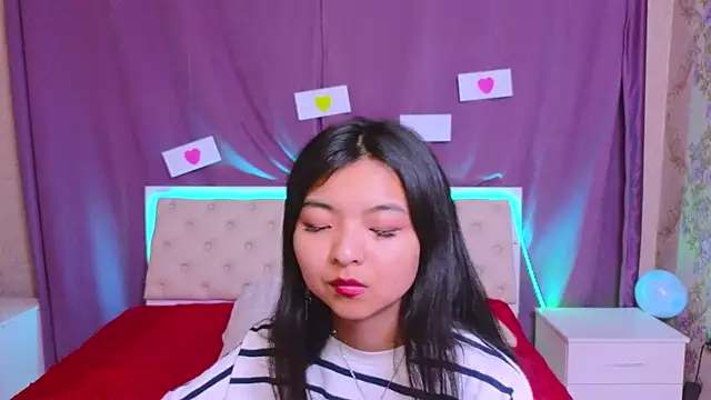 Snapshot of Shy_Kira chatting on 02-12-25, 03:38 Shy Kira online show from 02-12-25, 03:38