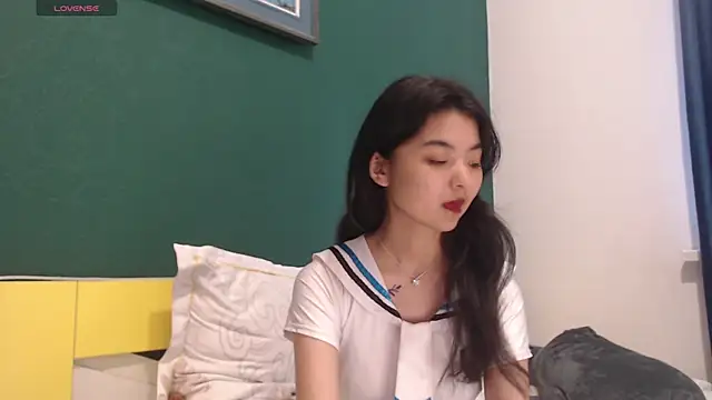 Snapshot of Shy_Kira chatting on 05-28-26, 08:44 Shy Kira online show from 05-28-26, 08:44
