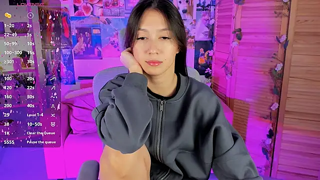 LanaBaker online show from 12-10-24, 06:01