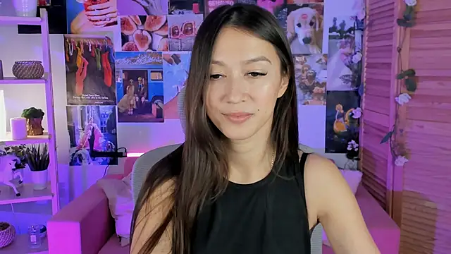 LanaBaker online show from 12-19-24, 02:56