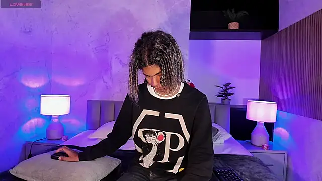 Maxim-Walker online show from 02-05-25, 03:02