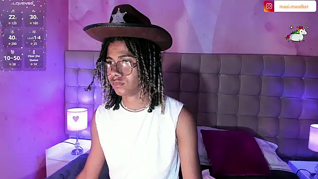 Maxim-Walker online show from 10-07-25, 06:32