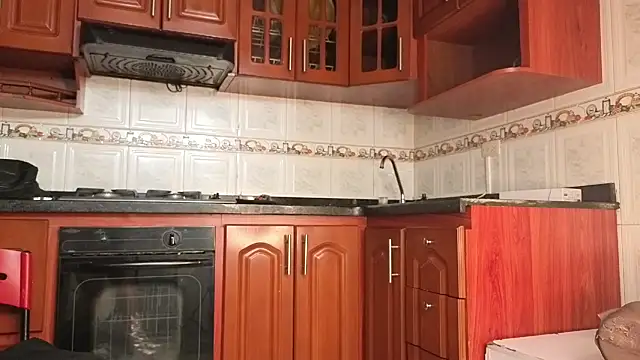 GianellaCox  online show from 09-19-25, 01:12