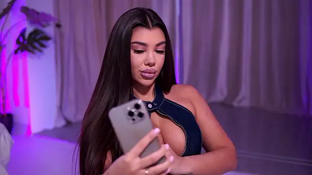 NatyDesiree online show from 03-11-26, 07:31