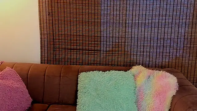 ariana cross online show from 06-20-26, 12:30
