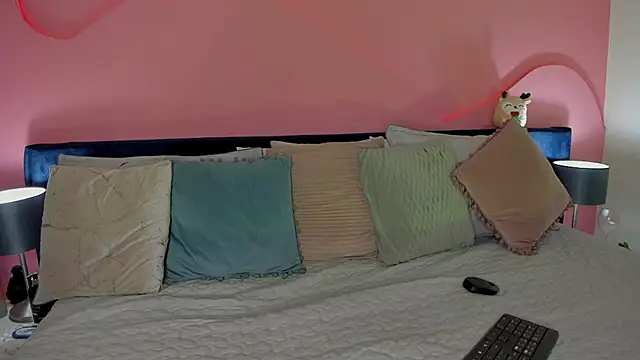 Snapshot of Alaia_Manson chatting on 02-05-25, 11:55 Alaia Manson online show from 02-05-25, 11:55