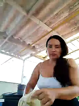 Snapshot of allison-dreams chatting on 01-25-25, 06:02 allison-dreams online show from 01-25-25, 06:02