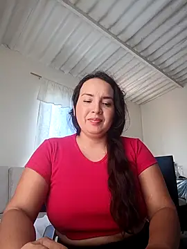 Snapshot of allison-dreams chatting on 02-14-25, 04:31 allison-dreams online show from 02-14-25, 04:31