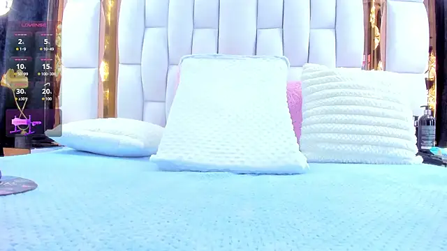 RileySweett online show from 11-20-25, 11:43