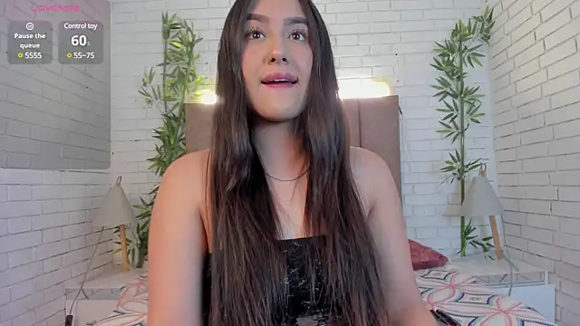 paulina sweett  online show from 01-23-25, 01:35