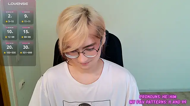 CuteYukiKun online show from 10-03-25, 08:22