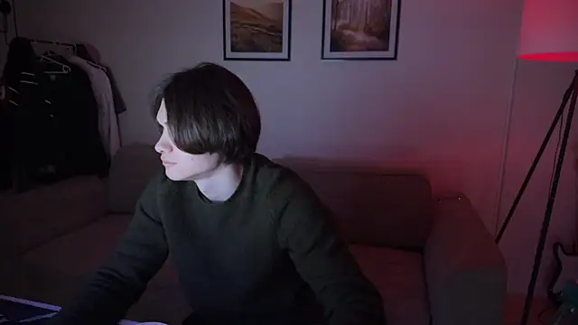 Snapshot of MarkusDean chatting on 12-31-24, 02:25 MarkusDean online show from 12-31-24, 02:25
