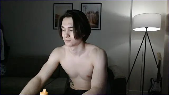 Snapshot of MarkusDean chatting on 02-02-25, 06:20 MarkusDean online show from 02-02-25, 06:20