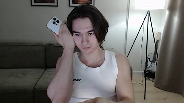 Snapshot of MarkusDean chatting on 02-10-25, 04:04 MarkusDean online show from 02-10-25, 04:04