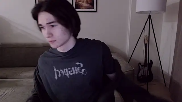 Snapshot of MarkusDean chatting on 02-18-25, 06:04 MarkusDean online show from 02-18-25, 06:04