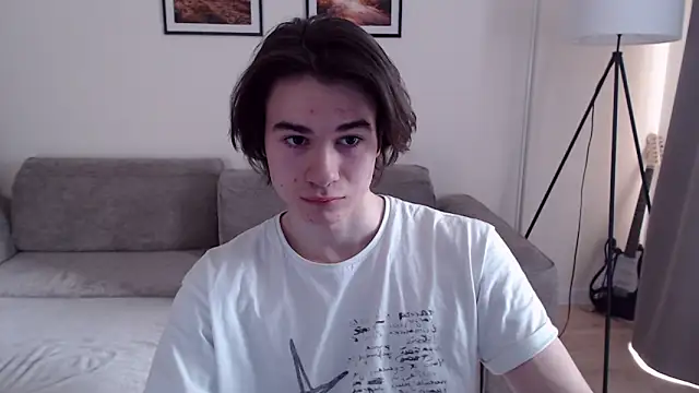 Snapshot of MarkusDean chatting on 02-25-25, 10:26 MarkusDean online show from 02-25-25, 10:26