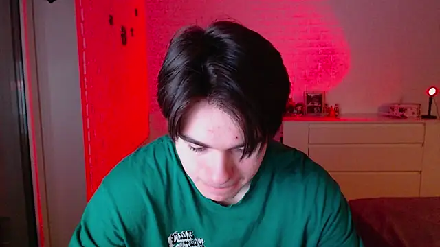 Snapshot of MarkusDean chatting on 02-18-26, 07:43 MarkusDean online show from 02-18-26, 07:43