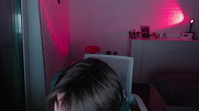 Snapshot of MarkusDean chatting on 03-27-26, 05:56 MarkusDean online show from 03-27-26, 05:56