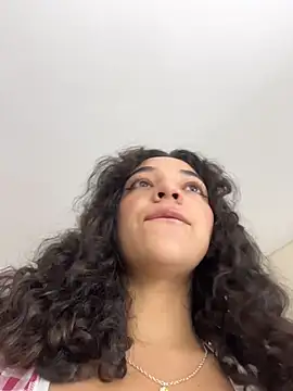 Snapshot of uniquerossie chatting on 02-16-26, 07:26 uniquerossie online show from 02-16-26, 07:26