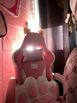 Chachou000 online show from 10-06-25, 03:20