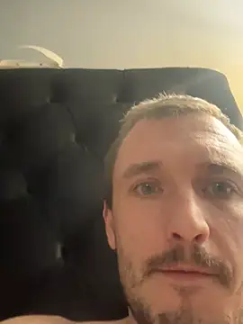 Snapshot of Tbone3390 chatting on 01-17-26, 06:18 Tbone3390 online show from 01-17-26, 06:18