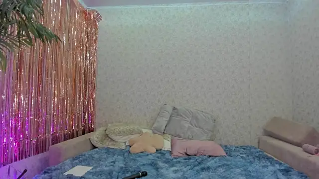 crystalnut online show from 01-22-25, 02:26