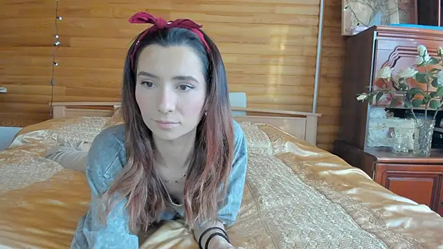 crystalnut online show from 02-01-25, 04:14