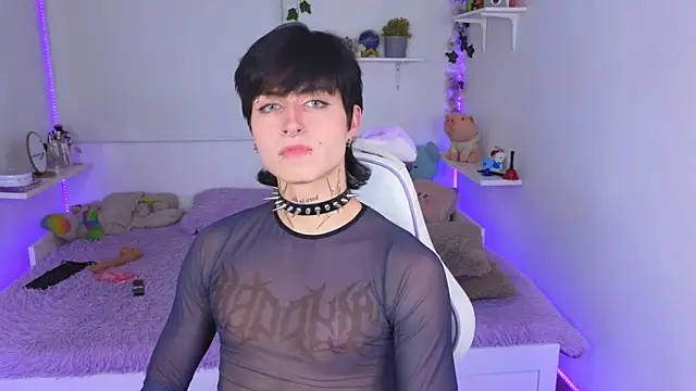 Baby Xian online show from 11-20-25, 06:13