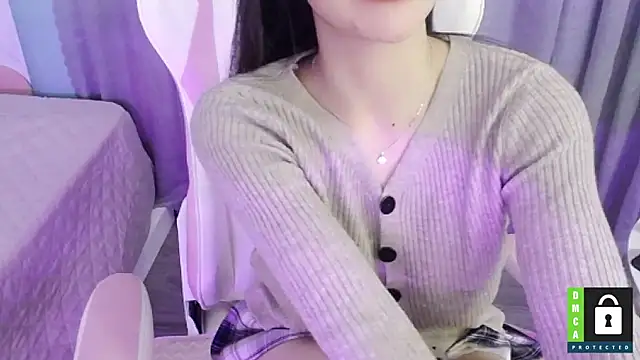 Snapshot of San___San chatting on 02-15-25, 06:12 San San online show from 02-15-25, 06:12