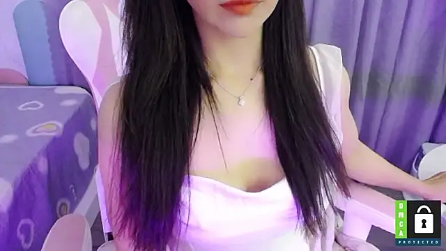 Snapshot of San___San chatting on 02-20-25, 12:04 San San online show from 02-20-25, 12:04