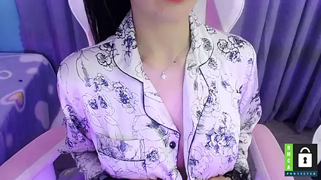 Snapshot of San___San chatting on 02-25-25, 12:36 San San online show from 02-25-25, 12:36